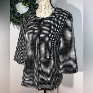 Trenz Petites, LP, black, white polkadot, round collar w/large button 3/4 sleeve